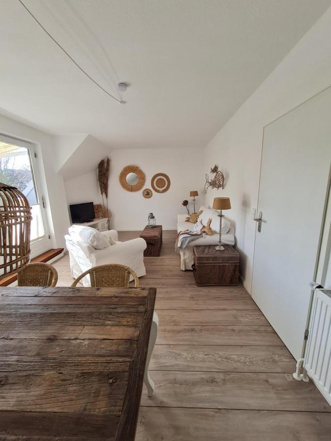 Saltwater Happy Apartment Busum Bagian luar foto